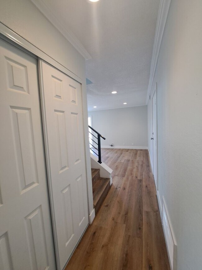 Building Photo - Beautifully Remodeled Home for Rent – Prim...