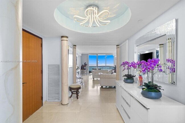 Building Photo - 17555 Collins Ave