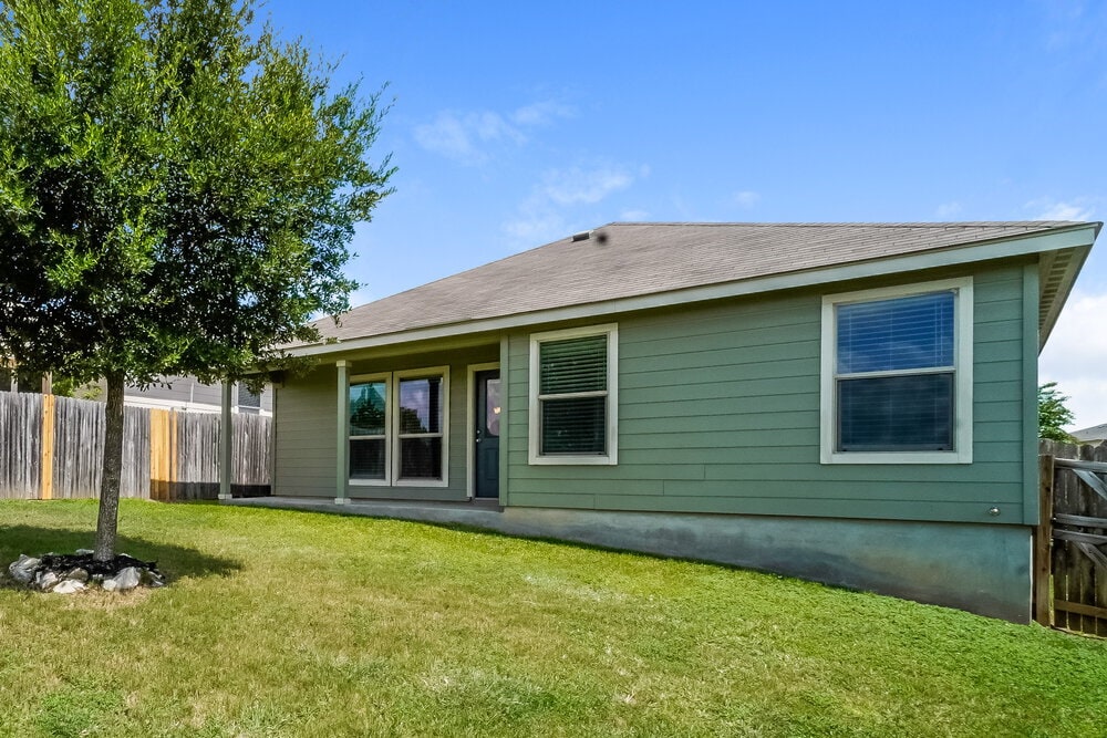 Building Photo - 5827 Southern Knoll