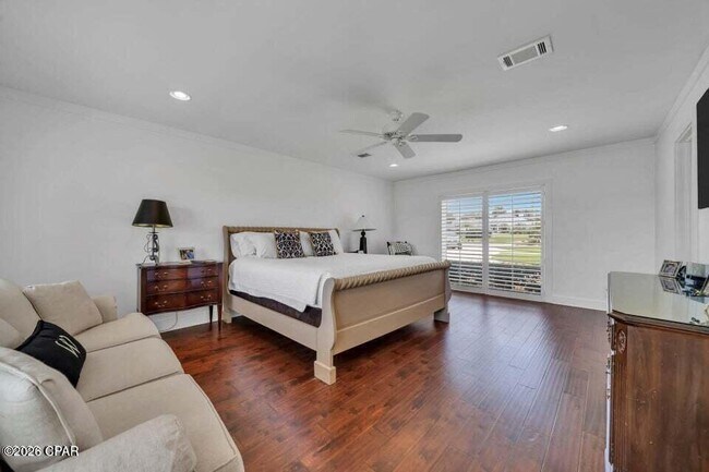 Building Photo - 628 Amberjack Dr
