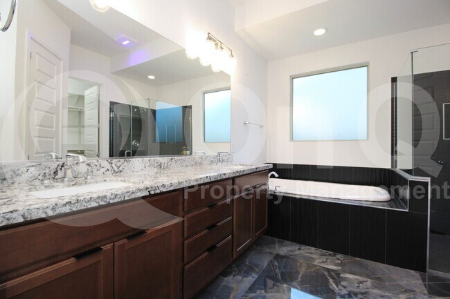 Building Photo - 22721 N 34th St