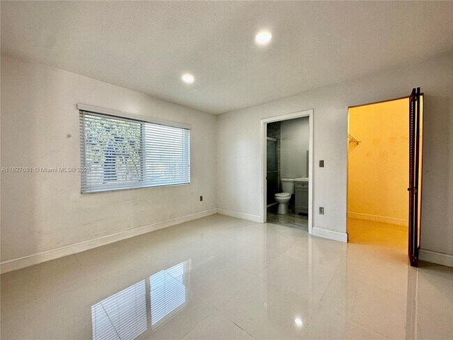 Building Photo - 18155 SW 105th Ave