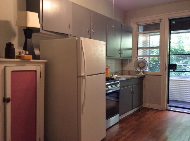 Building Photo - 146 Daniel Low Ter