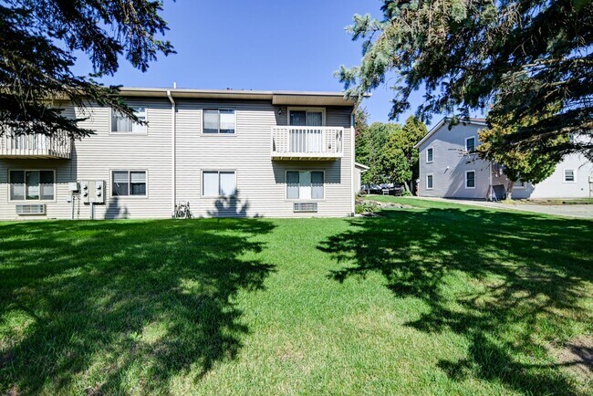 Building Photo - Broadway Drive - Sun Prairie