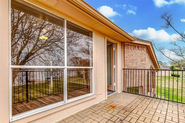 Building Photo - 14527 Clipper Cir Dr