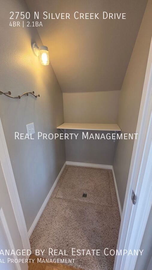 Building Photo - 2750 N Silver Creek Dr