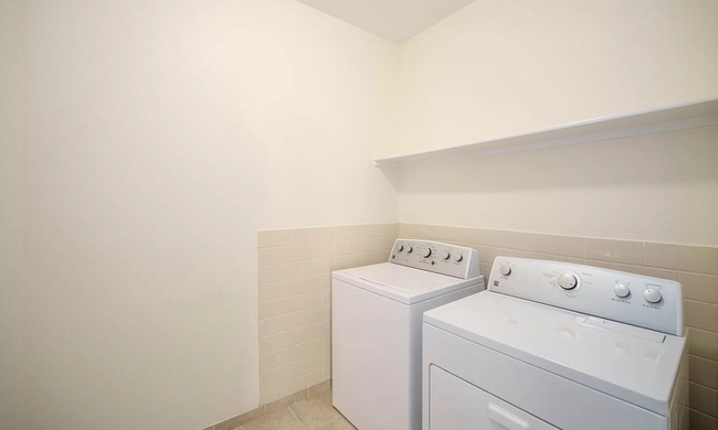 Laundry Room - 14353 E 1st Dr