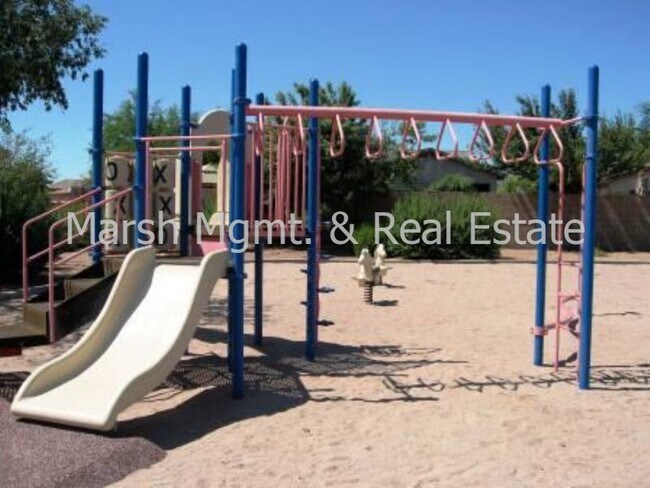 Building Photo - Very nice 3 bedroom home in Chandler not far from San Tan Village &amp; downtown Gilbert!