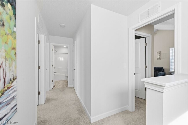 Building Photo - 2256 E 100th St