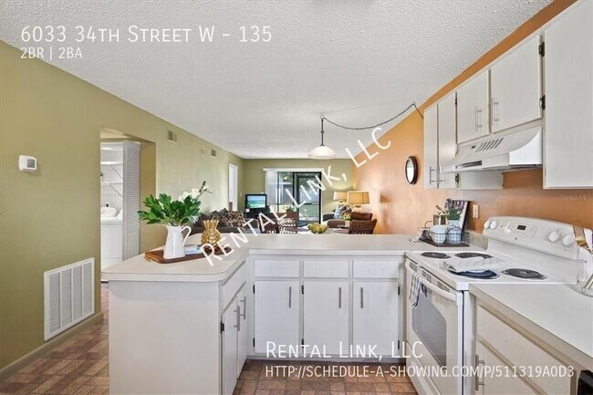 Building Photo - 2 Bedroom Condo in Harbor Pines for Rent!