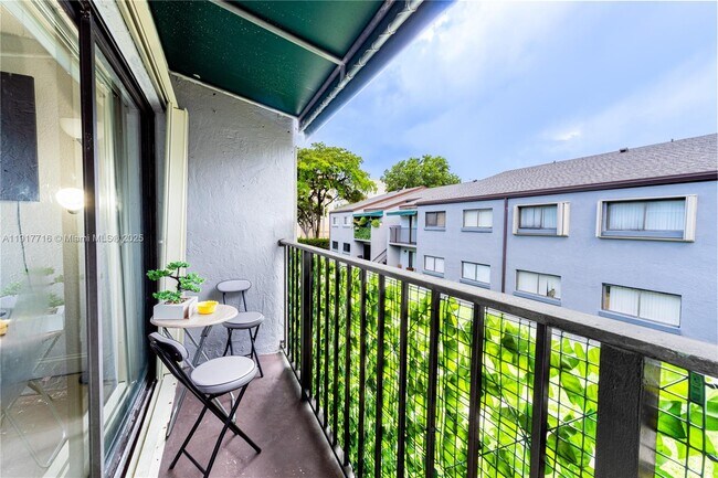 Building Photo - 7419 SW 152nd Ave