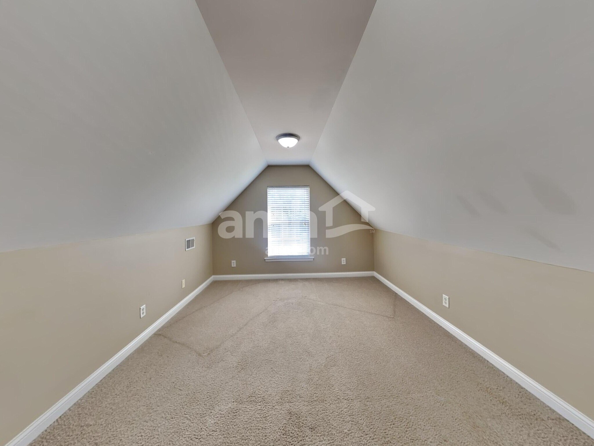 Building Photo - 1017 Stonehollow Way