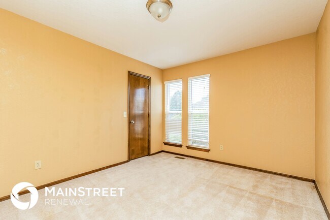 Building Photo - 708 Cactus Ct