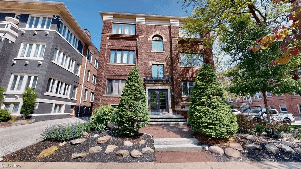 Building - 2725 Hampshire Rd