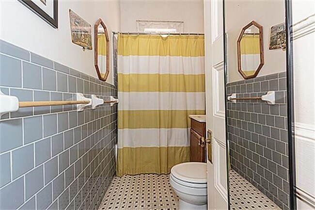 Building Photo - 1bed in Kenmore Boston No broker fee!
