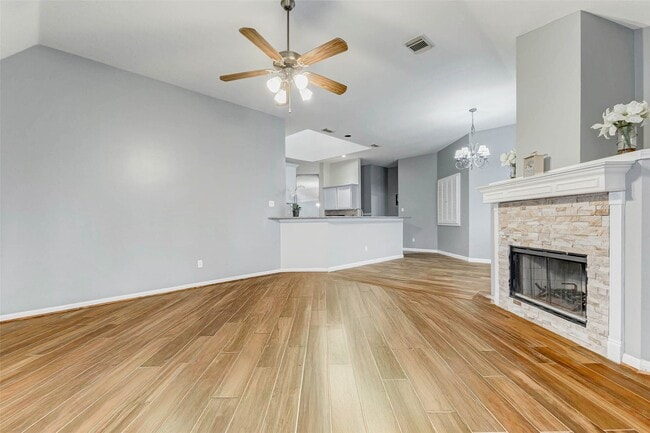 Building Photo - 4506 Silverlake Dr