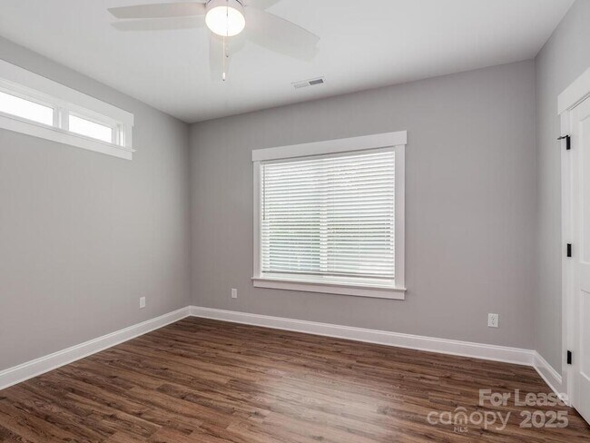 Building Photo - 1505 Seigle Ave