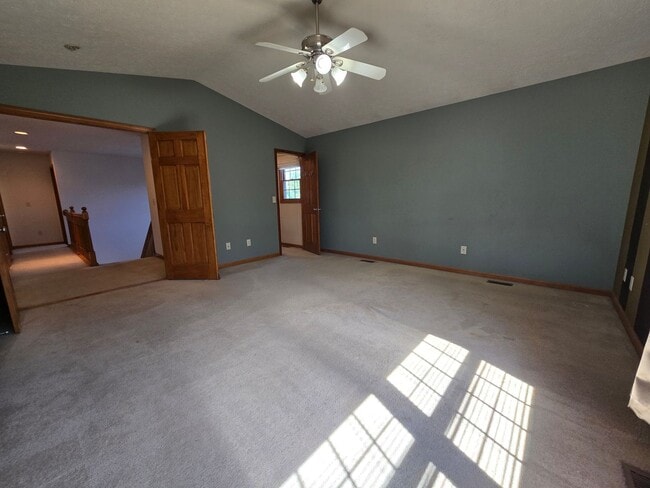 Building Photo - Beautiful 4 bedroom home in Normal!