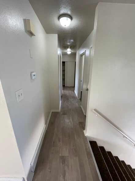 Building Photo - 264 E 100 N