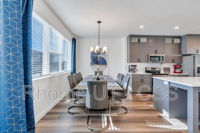 Building Photo - 539 S 1040 W