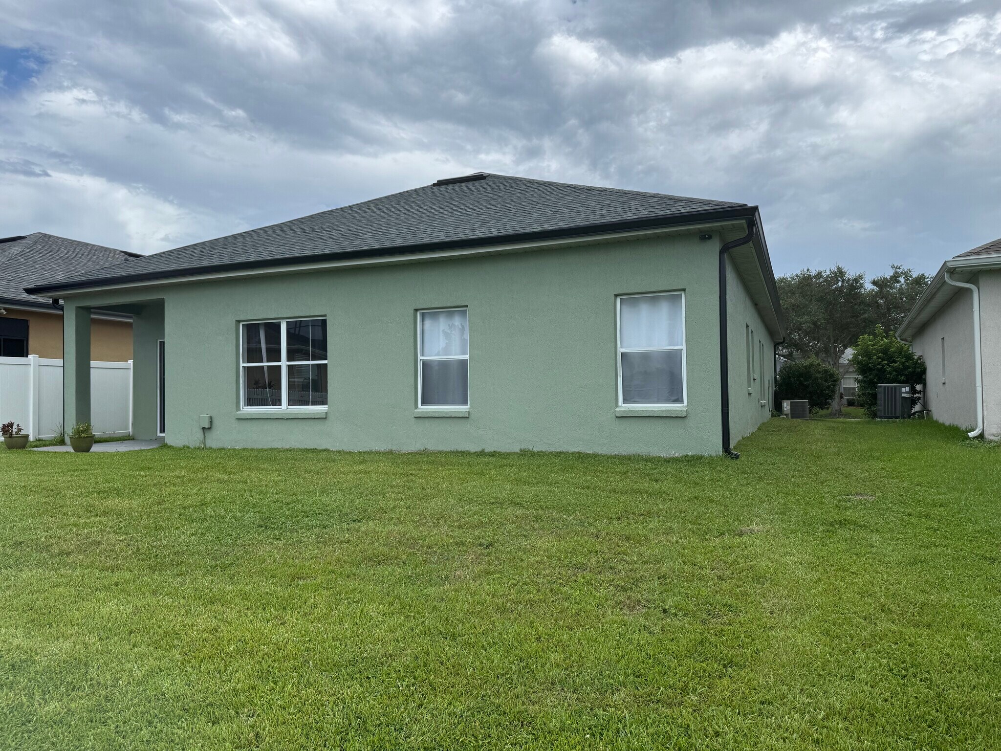 Building Photo - 13646 Hawk Lake Dr