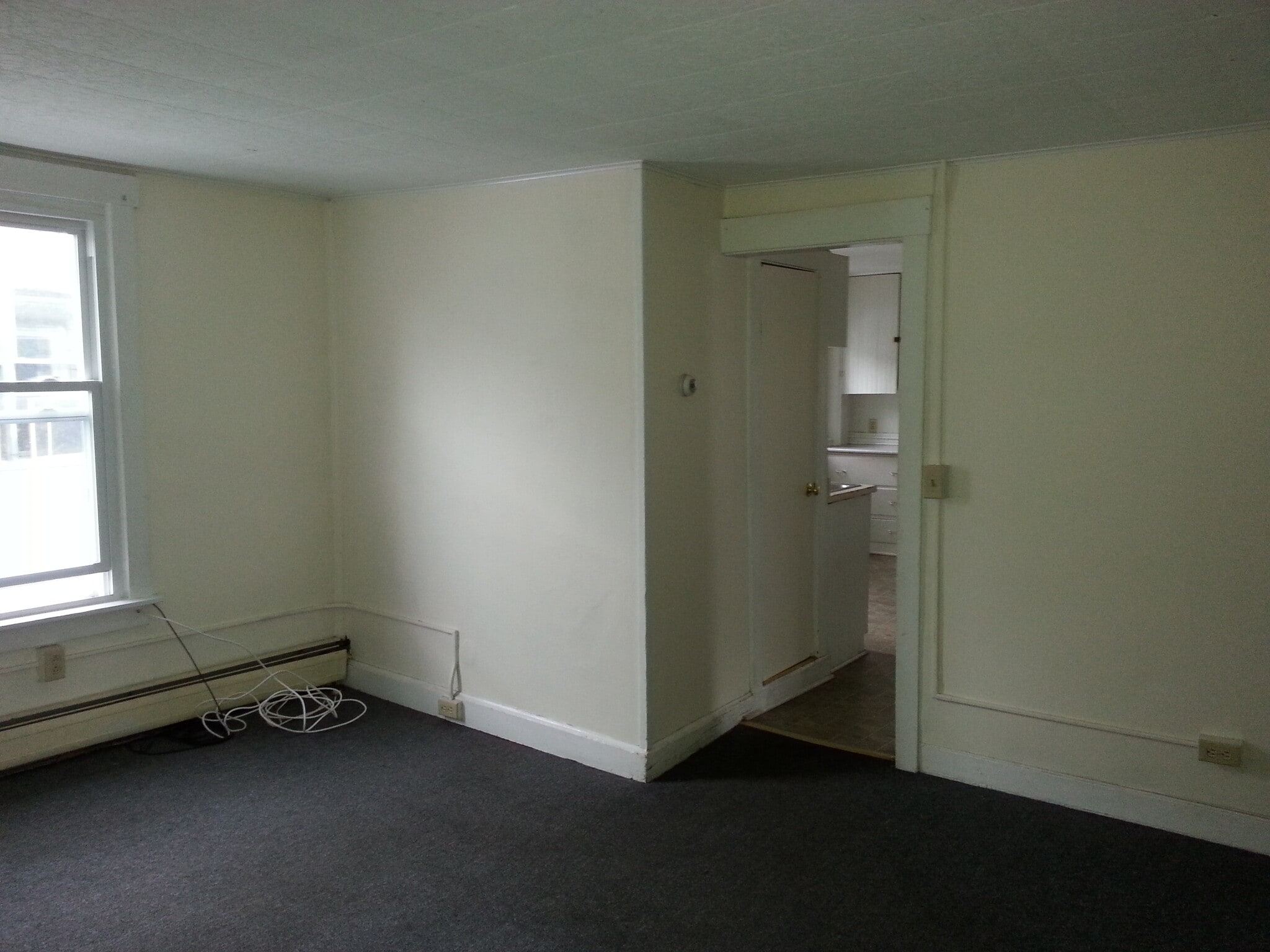 Building Photo - 188 Pine St