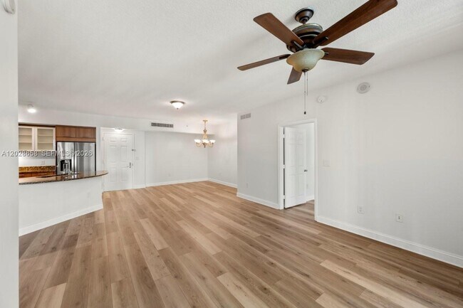 Building Photo - 510 NW 84th Ave