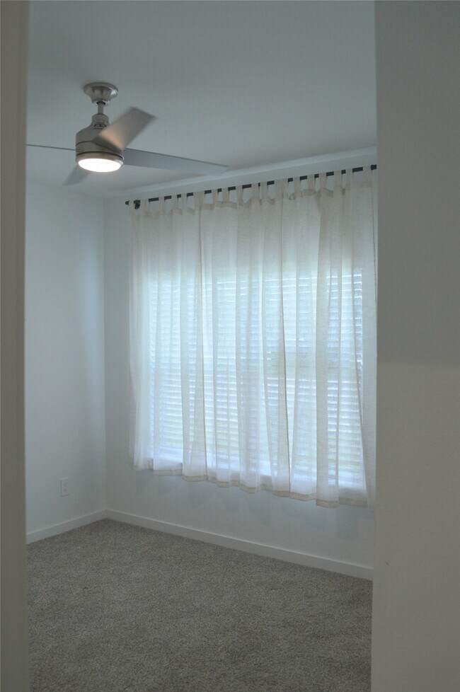 Building Photo - 10313 Cascade Range Ln