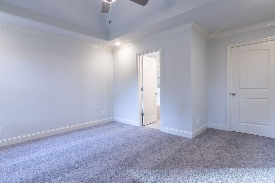 Building Photo - 1031 C P Stewart Blvd