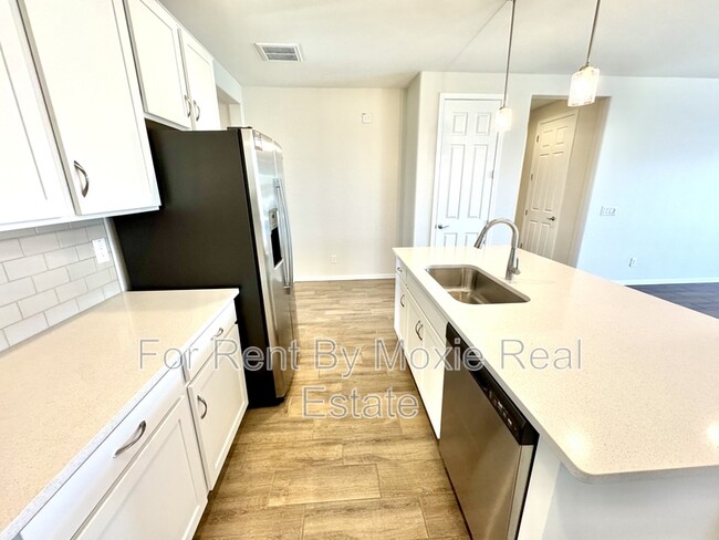 Building Photo - 21656 N Belt Dr