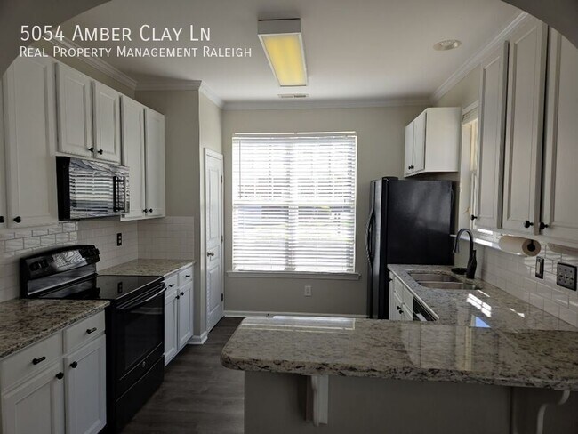 Building Photo - 5054 Amber Clay Ln