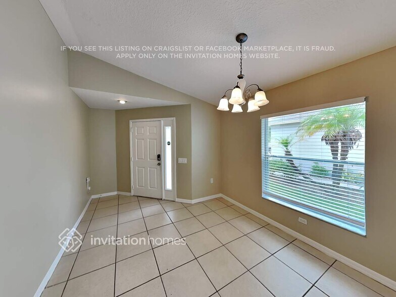 Building Photo - 712 Cristelle Jean Dr