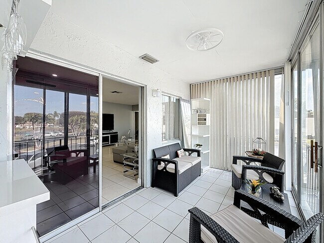 Building Photo - 3586 La Playas Ct