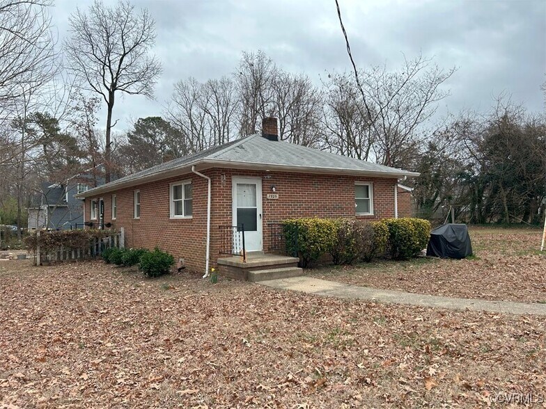 Primary Photo - 7825 Senate St