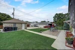 patio, backyard, garage - 1427 Rawson Ave
