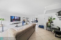 Building Photo - 8745 SW 137th Ave
