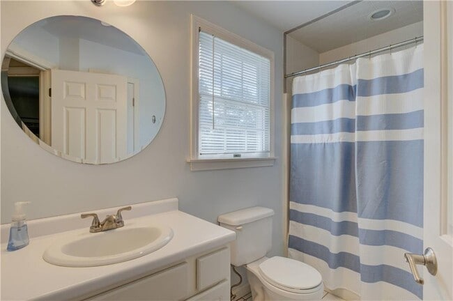 Building Photo - 103 Browns Farm Dr