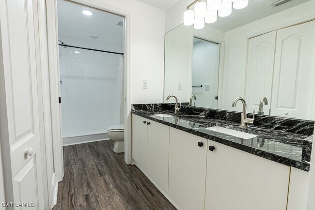 Building Photo - 7835 Regal Heron Cir