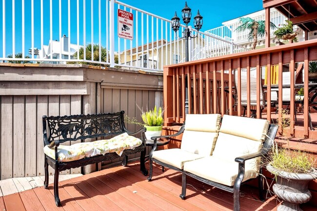 Building Photo - 149 Durango Rd