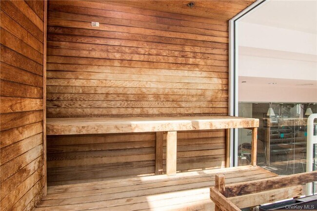 Building Photo - 4 Martine Ave