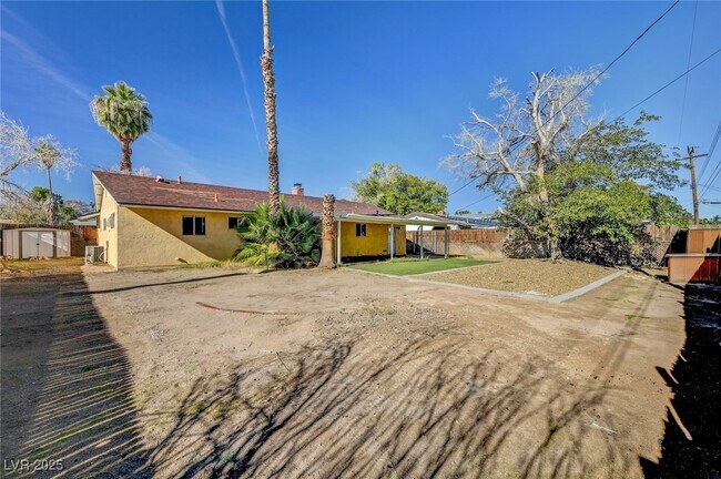 Building Photo - 1516 Inverness Ave