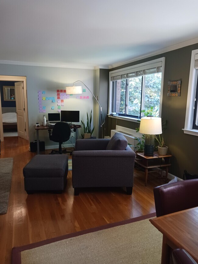 Building Photo - 2725 39th St NW
