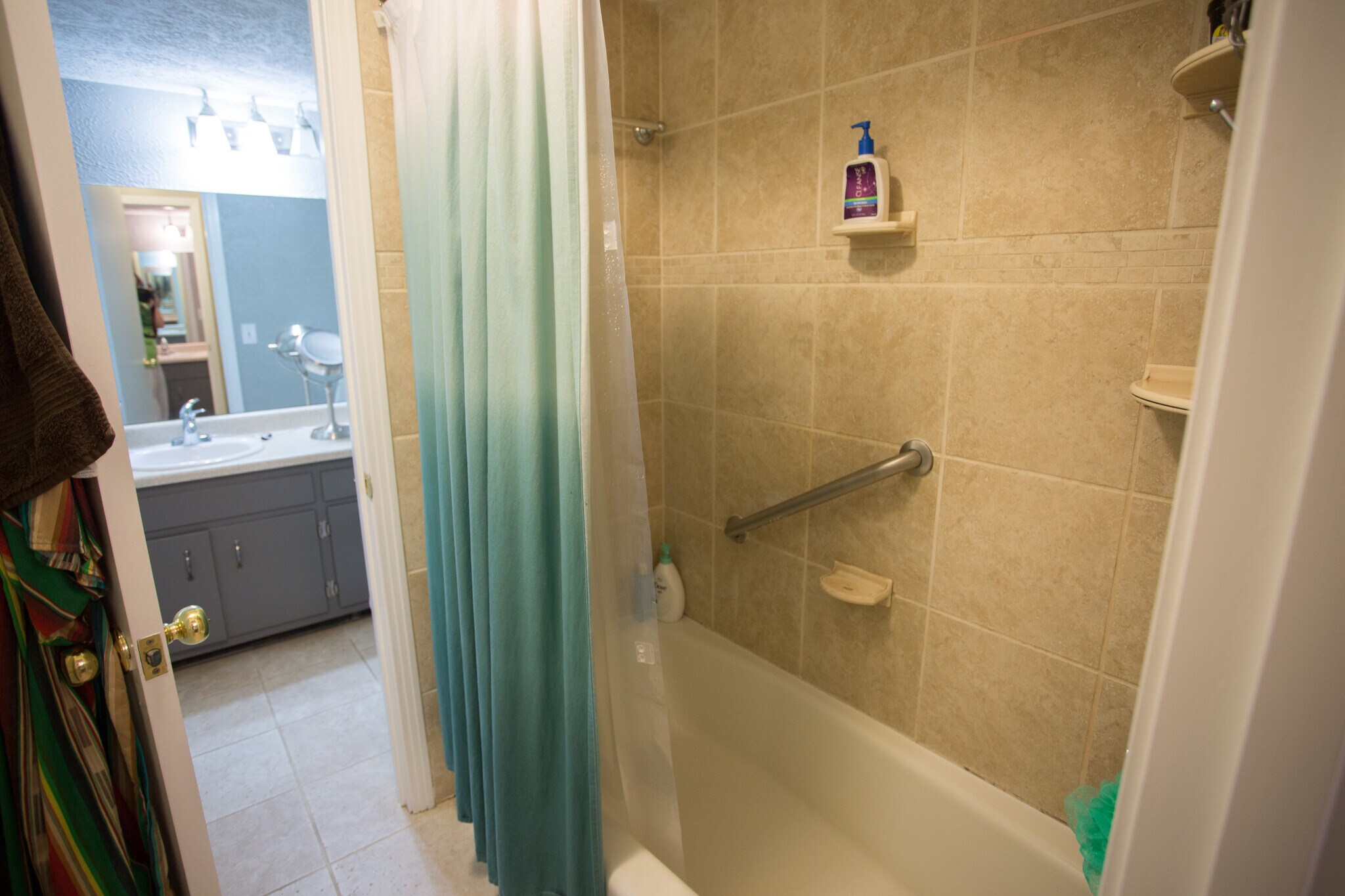 Building Photo - 2929 Selena Dr