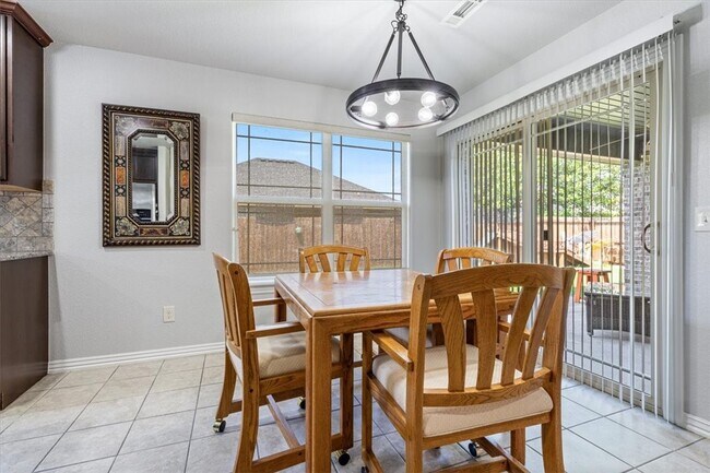 Building Photo - 6210 S 38th St