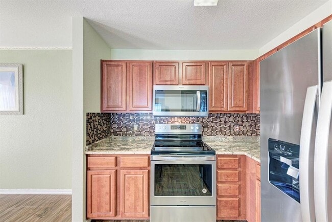 Building Photo - 2522 Georgian Dr