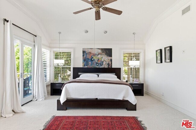 Building Photo - 6003 County Oak Rd