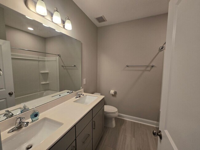 Building Photo - Better Than New in Holly Springs/Friendship – 4BR + Office!