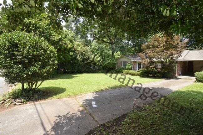 Building Photo - 2644 Harrington Dr
