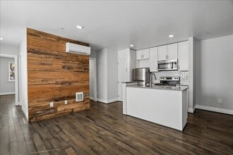 Building Photo - RAZDCPROPERTIES TRUST