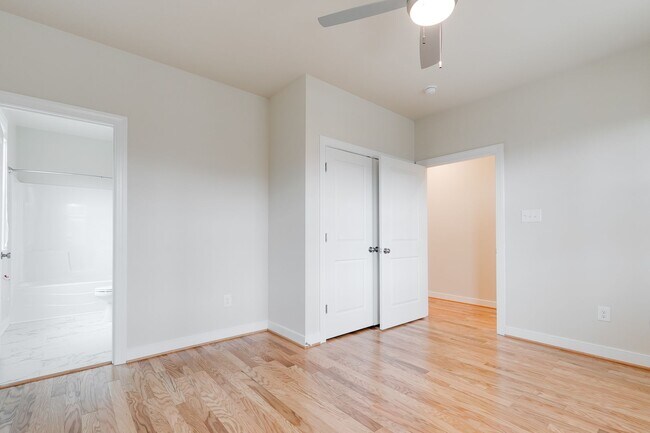 Building Photo - 1206 N 30th St